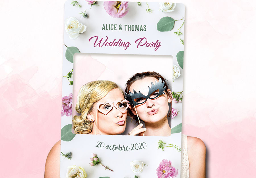 Personnalisation cadre photobooth mariage decoration florale